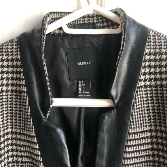 Classic Black and White Plaid Coat - Picture 2 of 11